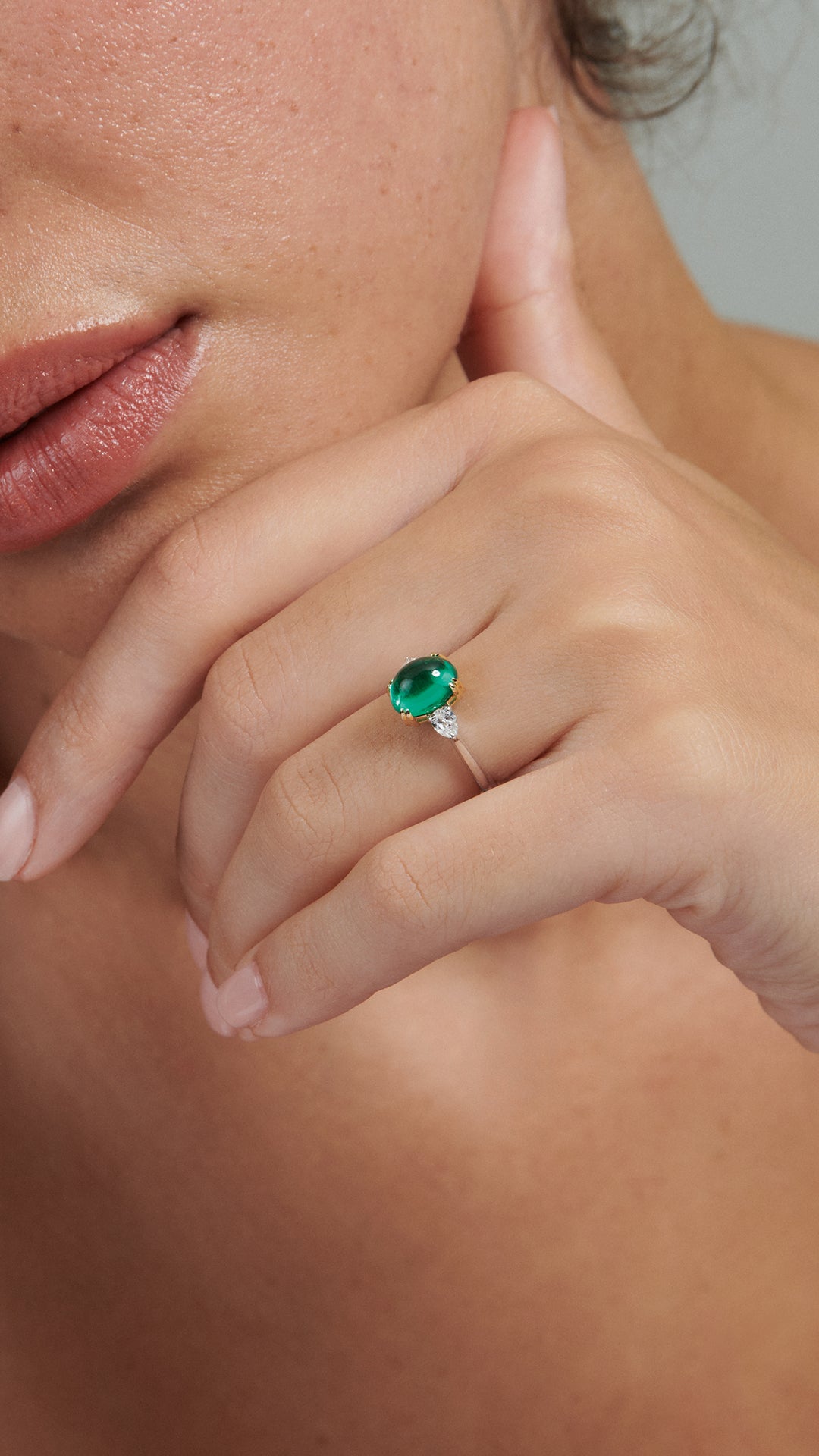 Cabochon Ring Emerald with Pears Sterling Silver